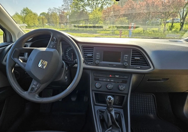 Seat Leon cena 32800 przebieg: 269790, rok produkcji 2017 z Gdańsk małe 106